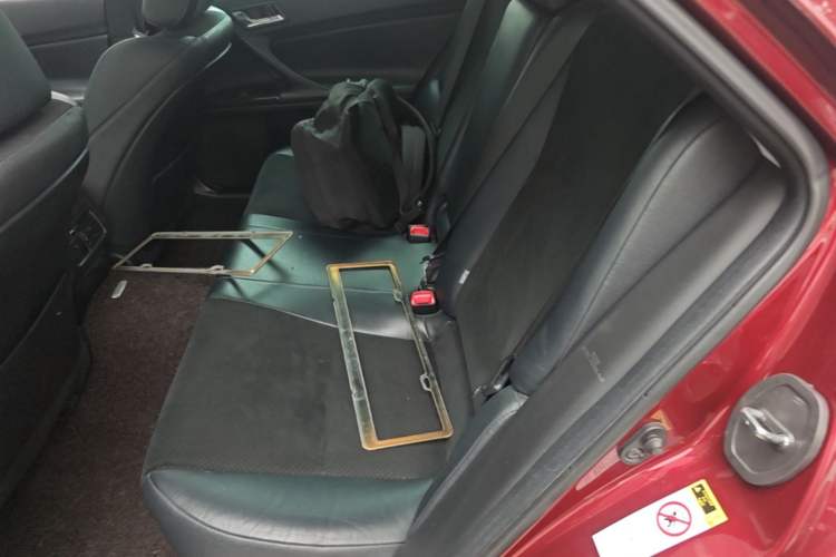 Used Toyota Reiz 2010 2.5V Fashion Luxury Navigation Edition Left Rear Seat