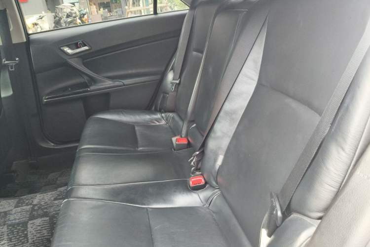 Used Toyota Reiz 2010 2.5V Fengdu Elite Edition Left Rear Seat
