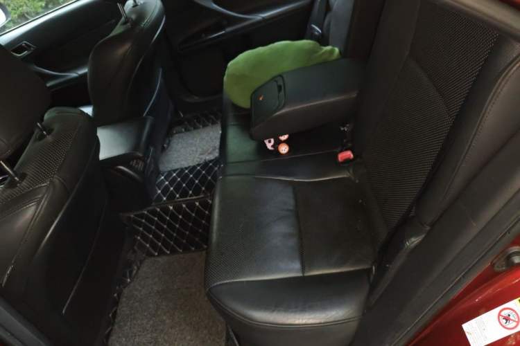 Used Toyota Reiz 2010 2.5S Fengdu Jinghua Edition Left Rear Seat
