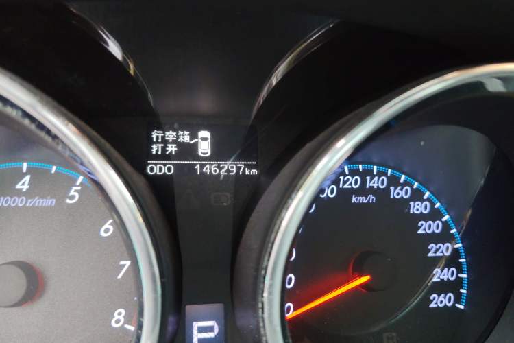 Used Toyota Reiz 2010 2.5V Fengdu Elite Edition Odometer Close Up
