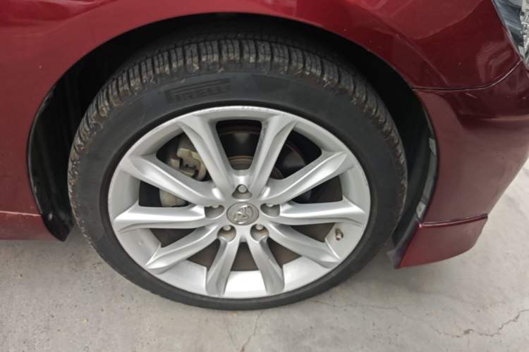 Used Toyota Reiz 2010 2.5V Fashion Luxury Navigation Edition Right Front Wheel Hub