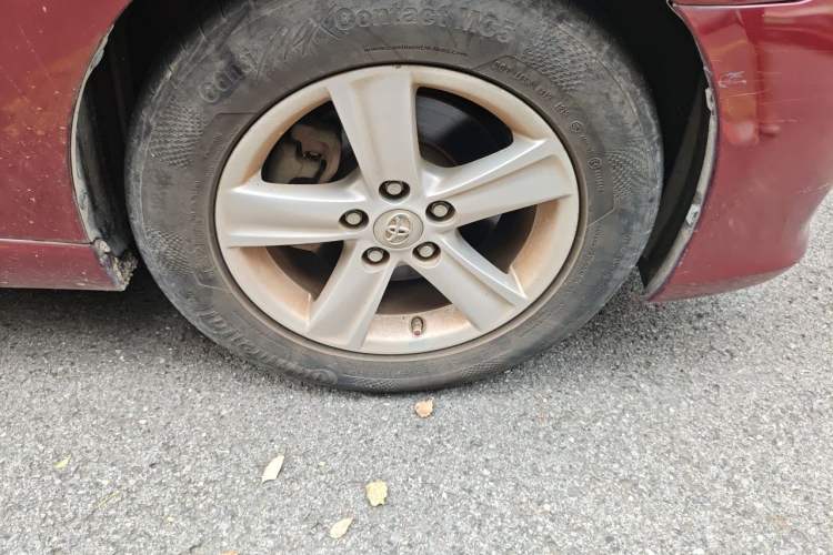 Used Toyota Reiz 2010 2.5S Fengdu Jinghua Edition Right Front Wheel Hub