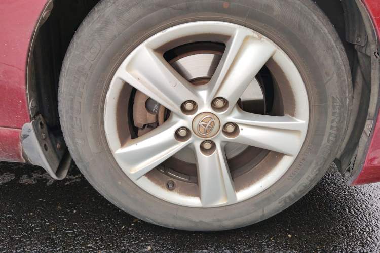 Used Toyota Reiz 2010 2.5V Fengdu Elite Edition Right Front Wheel Hub