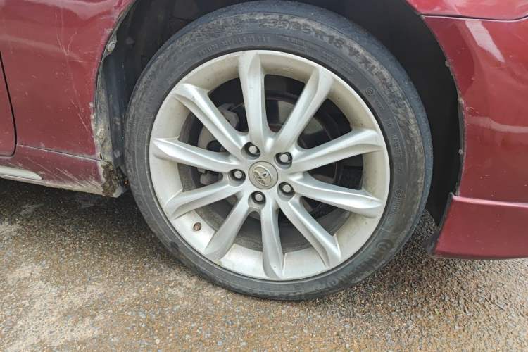 Used Toyota Reiz 2010 2.5V Fashion Elite Edition Right Front Wheel Hub