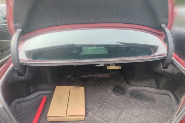 Used Toyota Reiz 2010 2.5V Fashion Elite Edition Trunk