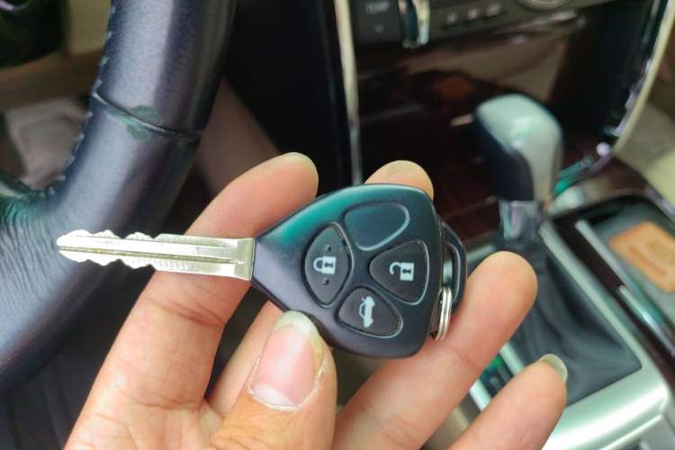 Used Toyota Reiz 2010 2.5V Fengdu Elite Edition Vehicle Key