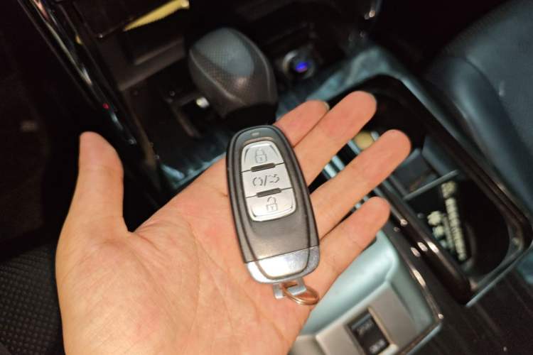 Used Toyota Reiz 2010 2.5S Fengdu Jinghua Edition Vehicle Key