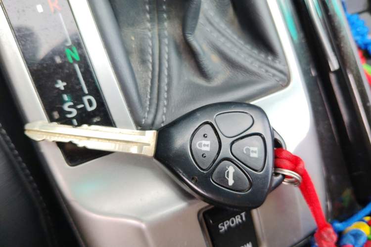Used Toyota Reiz 2010 2.5V Fengdu Elite Edition Vehicle Key