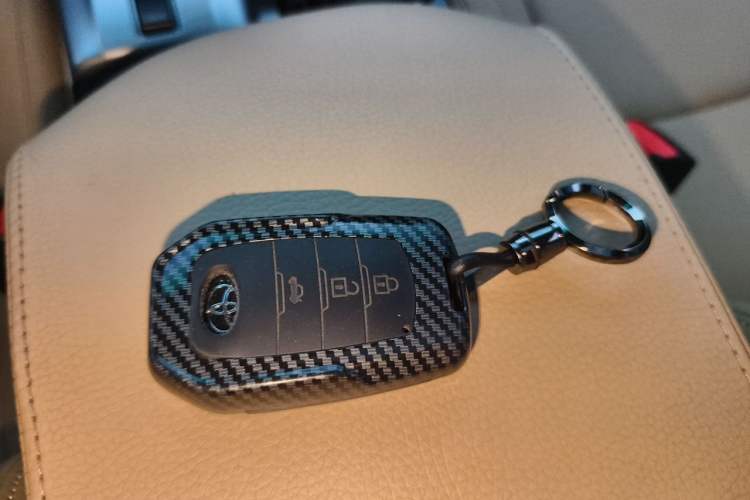 Used Toyota Reiz 2010 2.5V Fengdu Elite Edition Vehicle Key