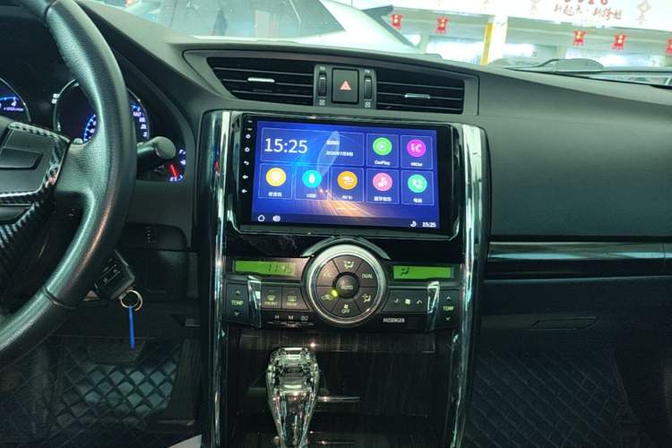 Used Toyota Reiz 2010 2.5S Fashion Elite Edition Audio And AC Panel