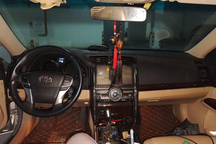 Used Toyota Reiz 2010 2.5V Fengdu Elite Edition Center Console
