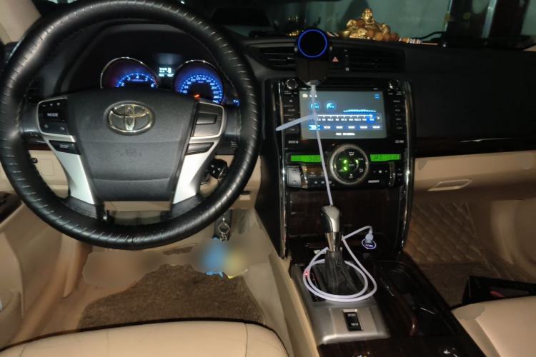 Used Toyota Reiz 2010 2.5V Fengdu Elite Edition Center Console
