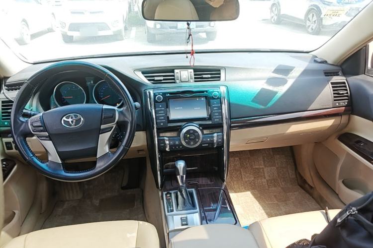 Used Toyota Reiz 2010 2.5V Fengdu Elite Edition Center Console