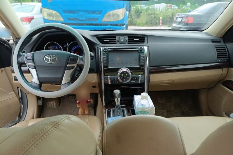 Used Toyota Reiz 2010 2.5V Fengdu Elite Edition Center Console