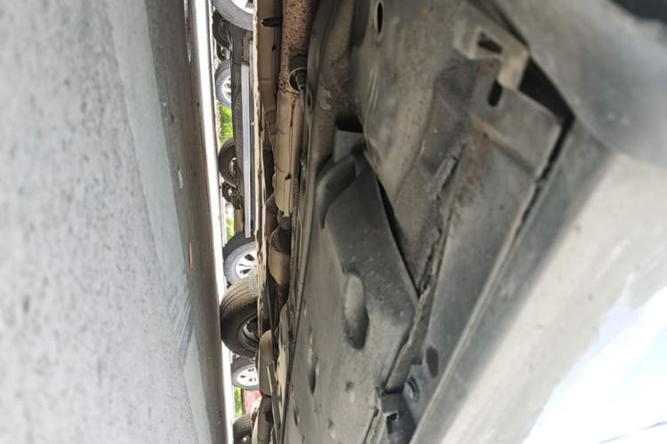 Used Toyota Reiz 2010 2.5V Fengdu Elite Edition Chassis Front Left