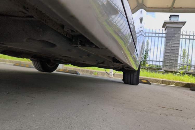 Used Toyota Reiz 2010 2.5S Fengdu Jinghua Edition Chassis Front Left