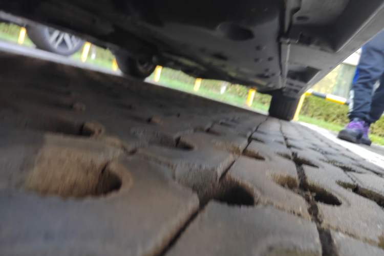 Used Toyota Reiz 2010 2.5S Fengdu Jinghua Edition Chassis Front Left