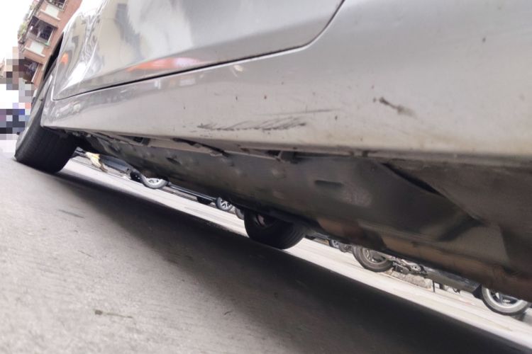 Used Toyota Reiz 2010 2.5V Fengdu Elite Edition Chassis Front Right