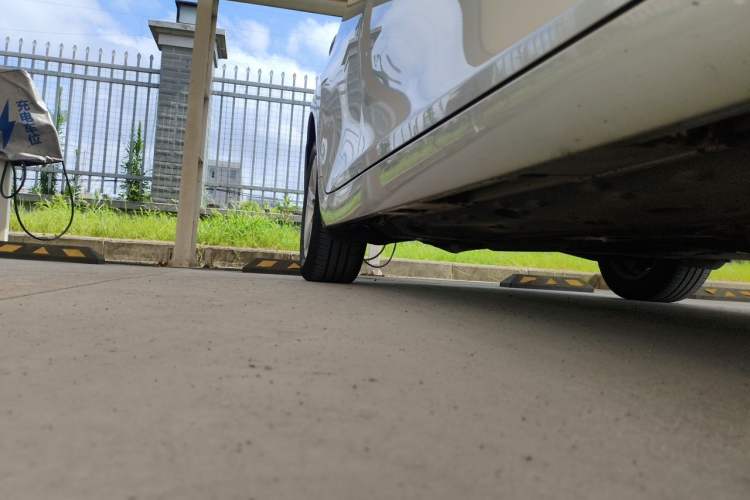 Used Toyota Reiz 2010 2.5S Fengdu Jinghua Edition Chassis Front Right