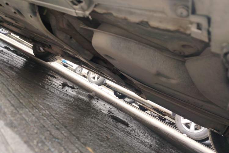 Used Toyota Reiz 2010 2.5V Fengdu Elite Edition Chassis Rear Left