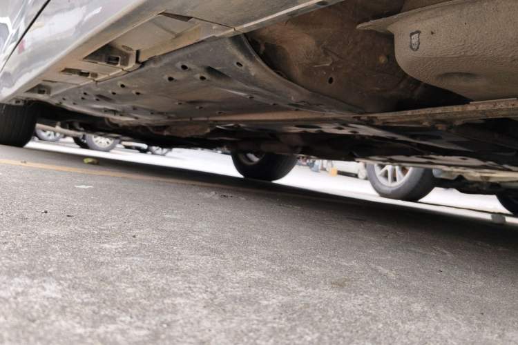 Used Toyota Reiz 2010 2.5S Fengdu Jinghua Edition Chassis Rear Left