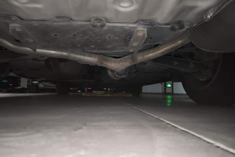 Used Toyota Reiz 2010 2.5V Fengdu Elite Edition Chassis Rear