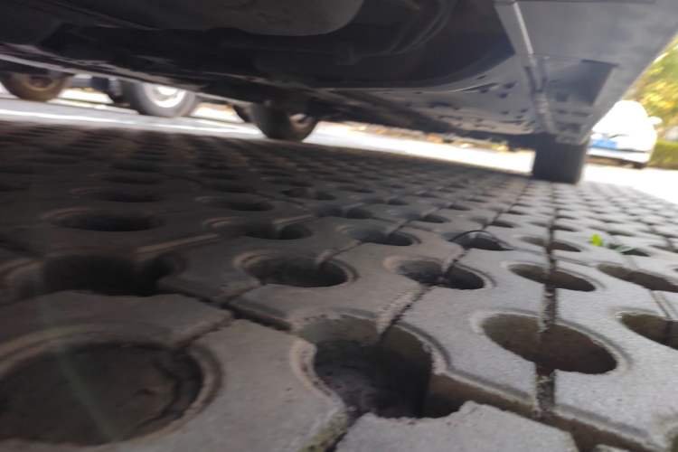 Used Toyota Reiz 2010 2.5S Fengdu Jinghua Edition Chassis Rear Right