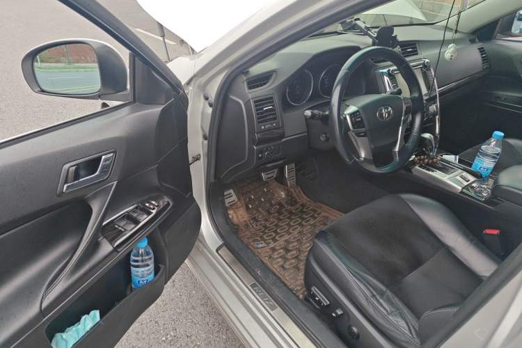 Used Toyota Reiz 2010 2.5V Fashion Elite Edition Driver Seat