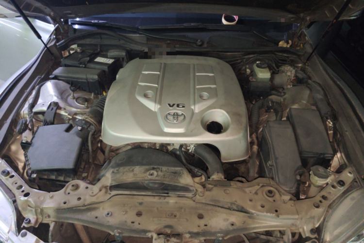 Used Toyota Reiz 2010 2.5V Fengdu Elite Edition Engine Bay