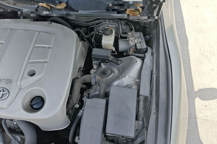 Used Toyota Reiz 2010 2.5V Fengdu Elite Edition Engine Bay Left