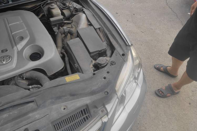 Used Toyota Reiz 2010 2.5V Fengdu Elite Edition Engine Bay Left
