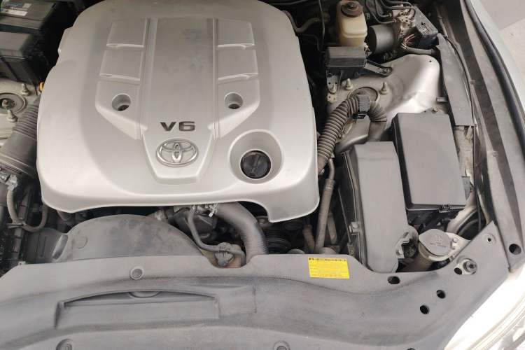 Used Toyota Reiz 2010 2.5V Fengdu Elite Edition Engine Bay Left