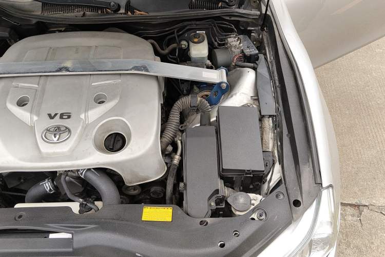 Used Toyota Reiz 2010 2.5S Fengdu Jinghua Edition Engine Bay Left