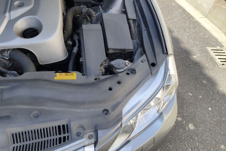 Used Toyota Reiz 2010 2.5V Fengdu Elite Edition Engine Bay Left