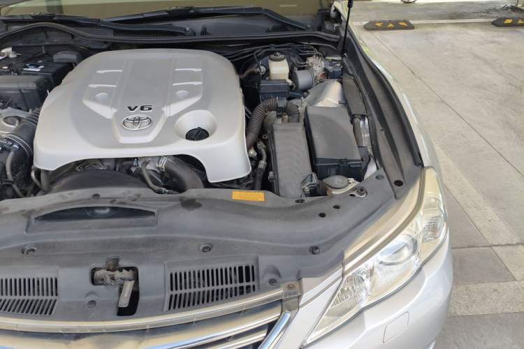 Used Toyota Reiz 2010 2.5S Fengdu Jinghua Edition Engine Bay Left
