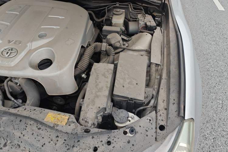 Used Toyota Reiz 2010 2.5V Fashion Elite Edition Engine Bay Left