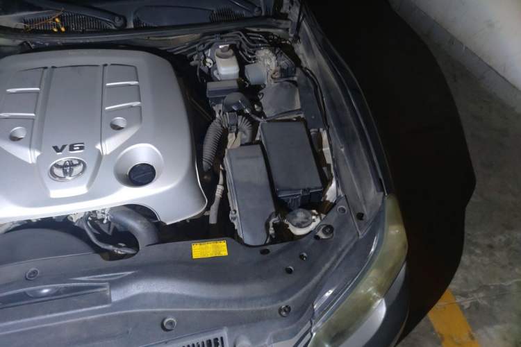 Used Toyota Reiz 2010 2.5S Fashion Elite Edition Engine Bay Left