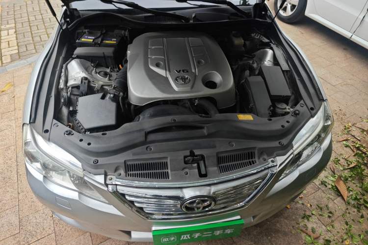 Used Toyota Reiz 2010 2.5V Fengdu Elite Edition Engine Bay