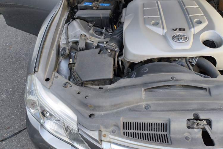 Used Toyota Reiz 2010 2.5V Fengdu Elite Edition Engine Bay Right