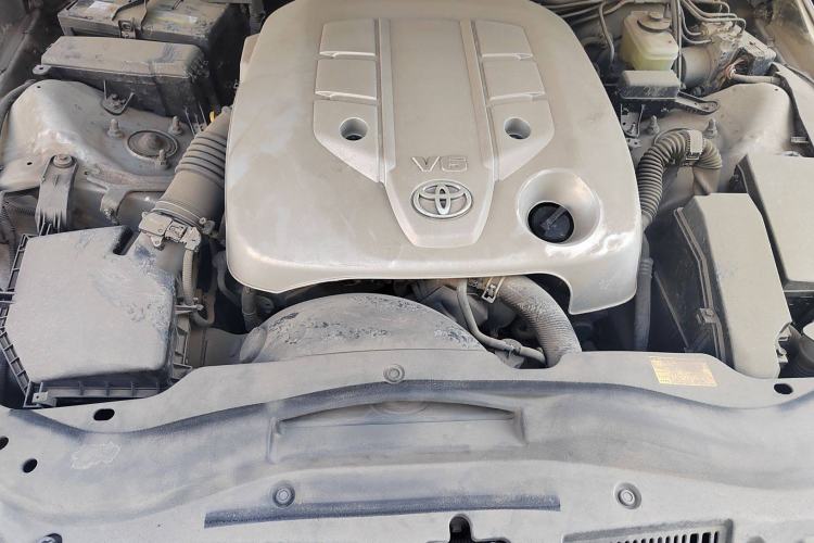 Used Toyota Reiz 2010 2.5S Fengdu Jinghua Edition Engine Bay