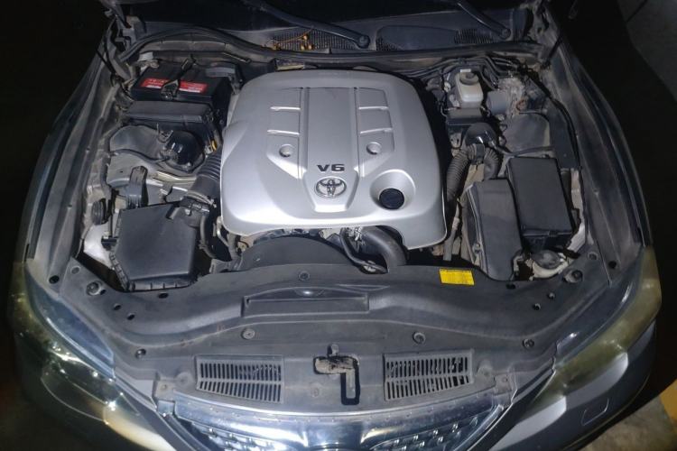 Used Toyota Reiz 2010 2.5S Fashion Elite Edition Engine Bay