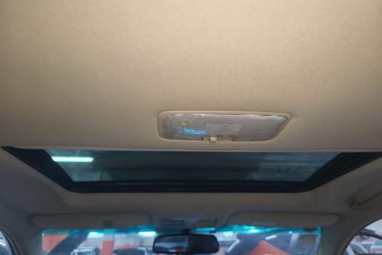 Used Toyota Reiz 2010 2.5V Fashion Elite Edition Headliner