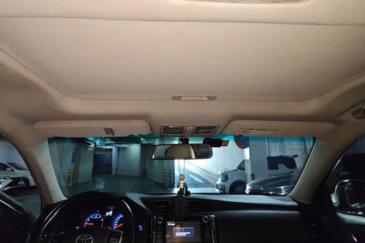 Used Toyota Reiz 2010 2.5V Fengdu Elite Edition Headliner