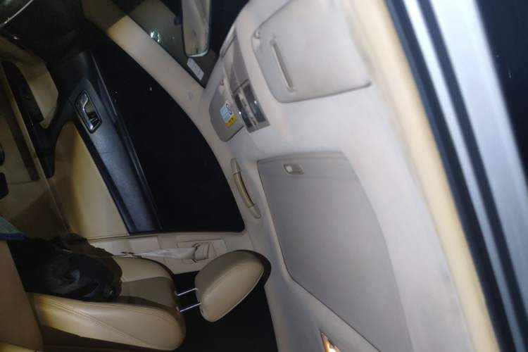 Used Toyota Reiz 2010 2.5S Fashion Elite Edition Headliner