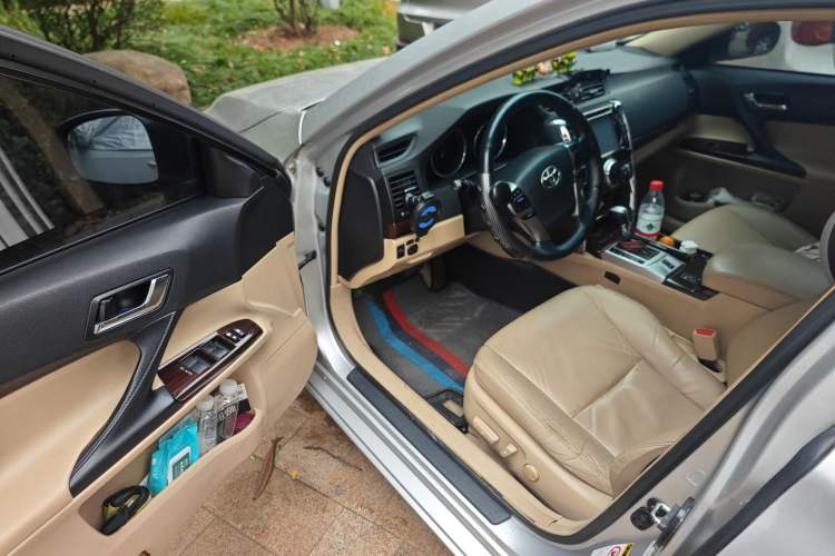 Used Toyota Reiz 2010 2.5V Fengdu Elite Edition Interior 3