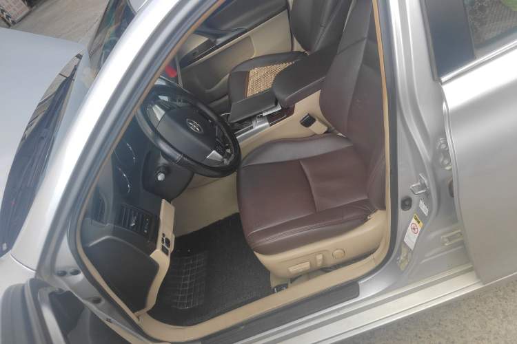 Used Toyota Reiz 2010 2.5V Fengdu Elite Edition Left Front Seat