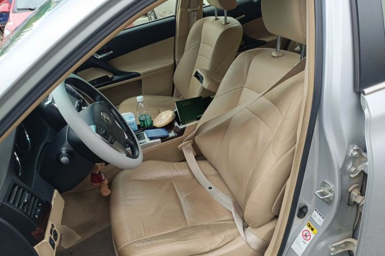 Used Toyota Reiz 2010 2.5V Fengdu Elite Edition Left Front Seat