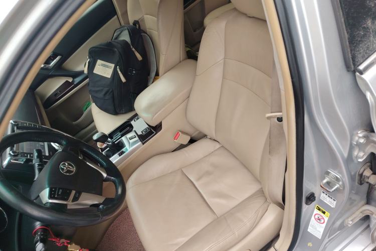 Used Toyota Reiz 2010 2.5V Fengdu Elite Edition Left Front Seat