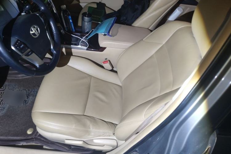 Used Toyota Reiz 2010 2.5S Fashion Elite Edition Left Front Seat
