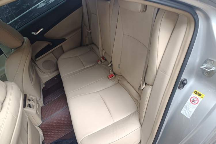 Used Toyota Reiz 2010 2.5V Fengdu Elite Edition Left Rear Seat